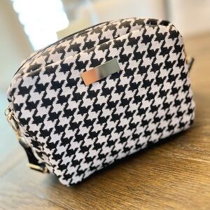 HOUNDSTOOTH CROSS BODY BAG